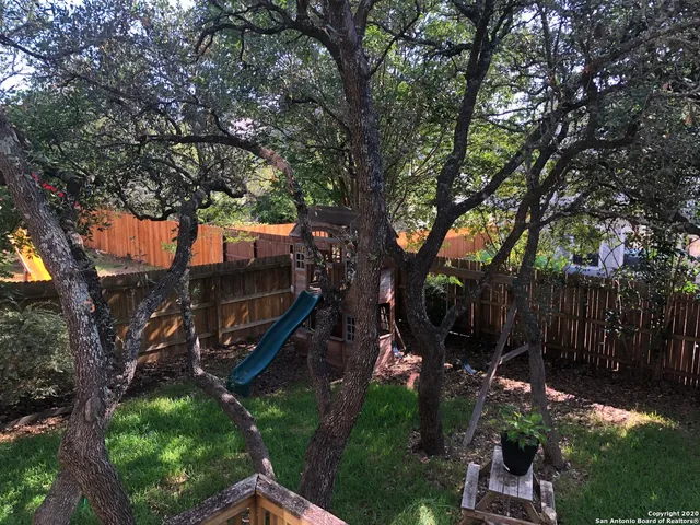 $2,850 | 18702 Rogers Lake, San Antonio, TX 78258