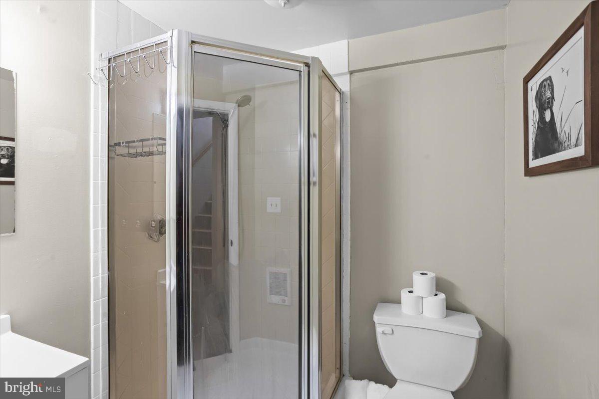 464 West Ridge Road Elizabethtown, PA 17022 - Photo 17 of 25 Modern bathroom with sleek design.