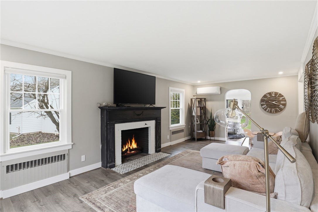 146 East Brook Road Pittsford, NY 14534 - Photo 4 of 41