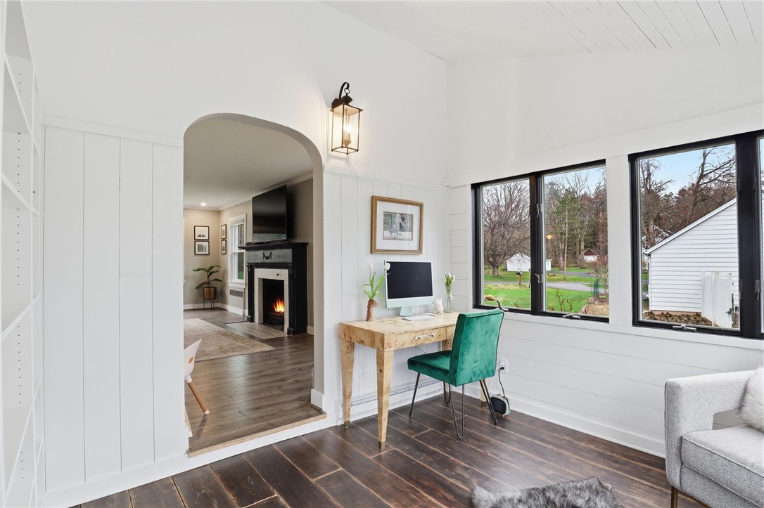 146 East Brook Road Pittsford, NY 14534 - Photo 7 of 41
