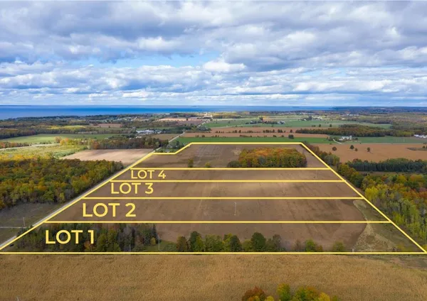 $224,900 | 6800 Sunny Point Road, Unit 3, Egg Harbor, WI 54209