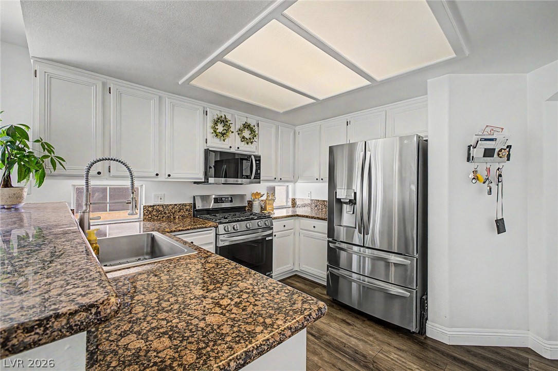 5112 West Camino Del Rancho Las Vegas, NV 89130 - Photo 14 of 44