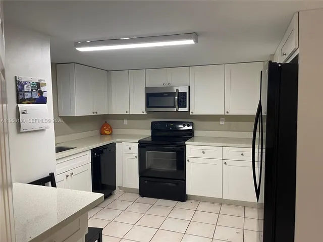 $2,900 | 11342 Southwest 70th Terrace, Unit 11342, Miami, FL 33173