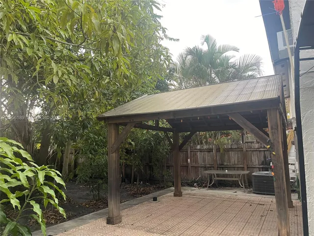 $2,900 | 11342 Southwest 70th Terrace, Unit 11342, Miami, FL 33173