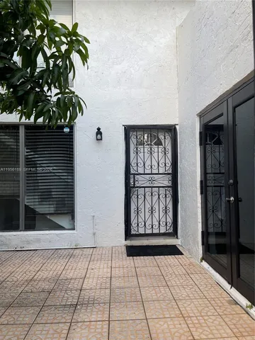 $2,900 | 11342 Southwest 70th Terrace, Unit 11342, Miami, FL 33173