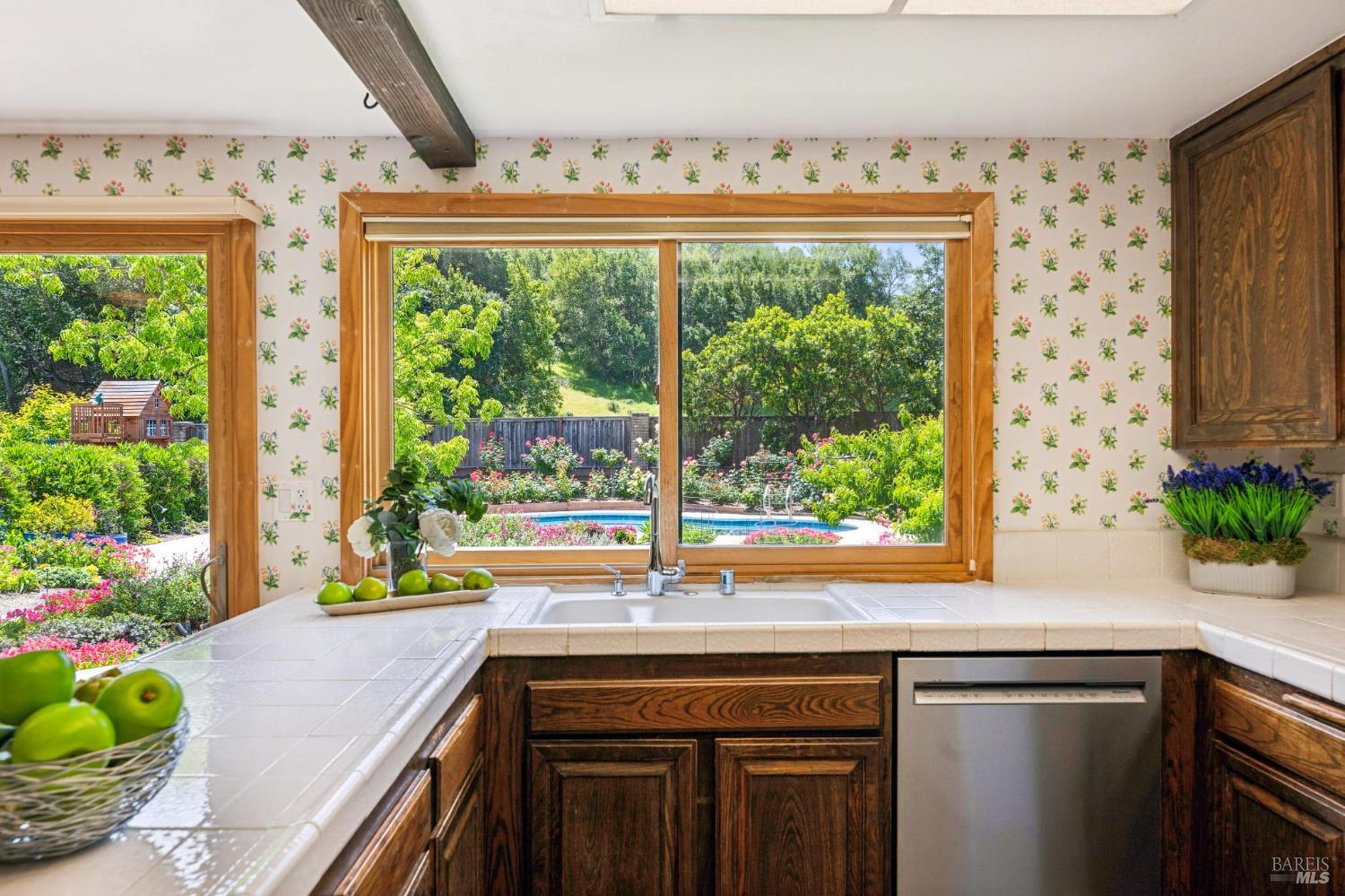 58 Mt Muir Court San Rafael, CA 94903 - Photo 24 of 80