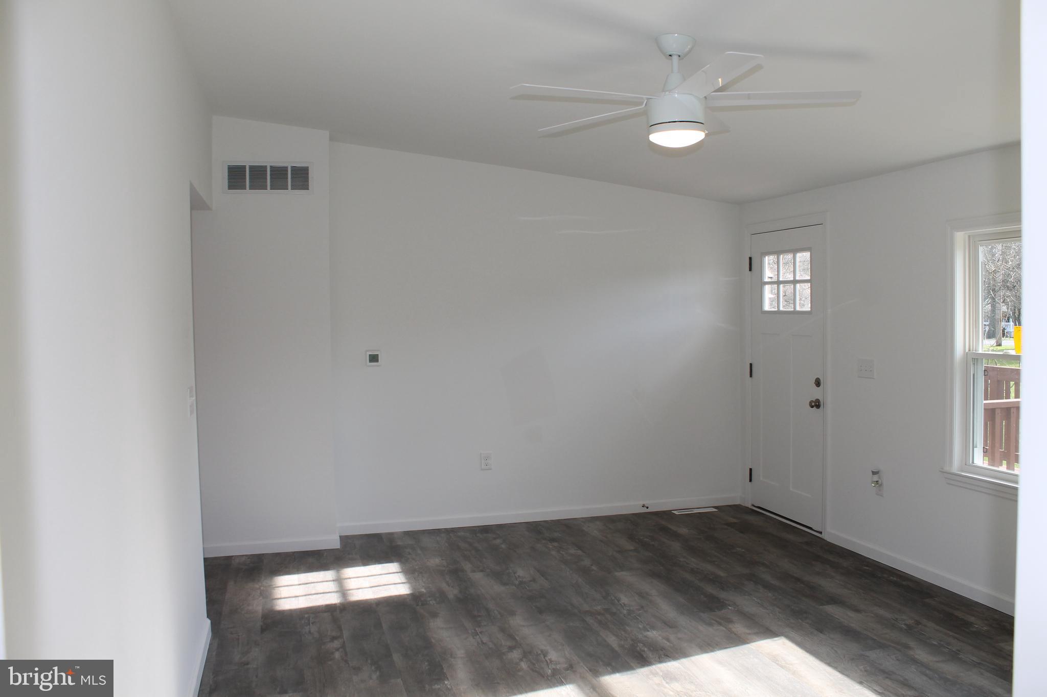 724 Upper Neck Road Elmer, NJ 08318 - Photo 4 of 56