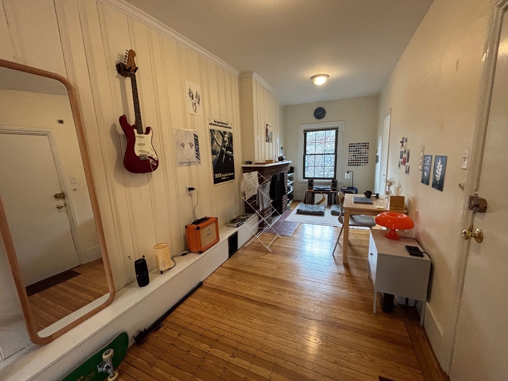 41 South Russell Street, Unit 4 Boston, MA 02114 - Photo 3 of 13