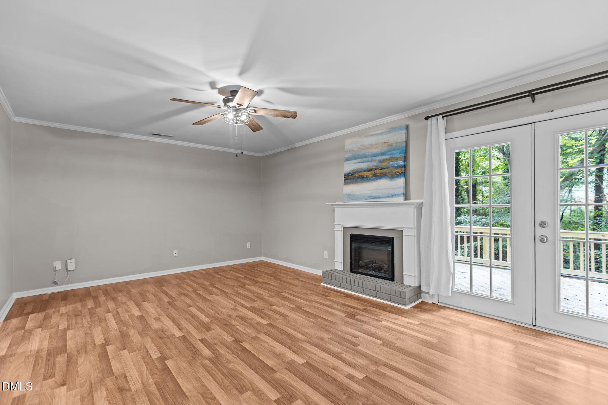 1325 Springlawn Court Raleigh, NC 27609 - Photo 11 of 51 Living Room