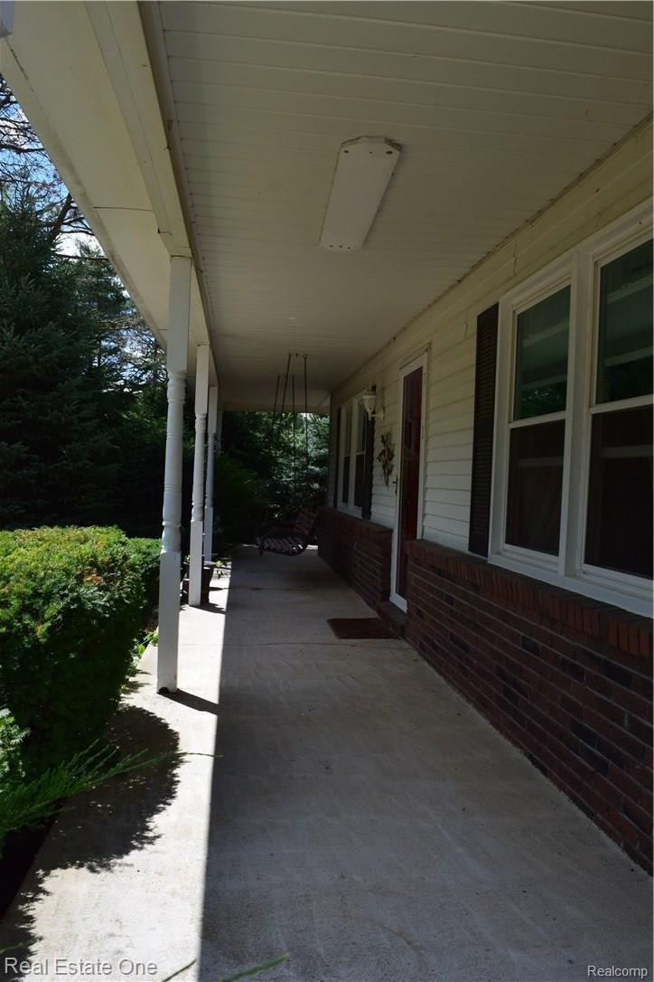 7173 Mountain Ridge Road Dexter, MI 48130 - Photo 31 of 31 DSC_0004.JPG