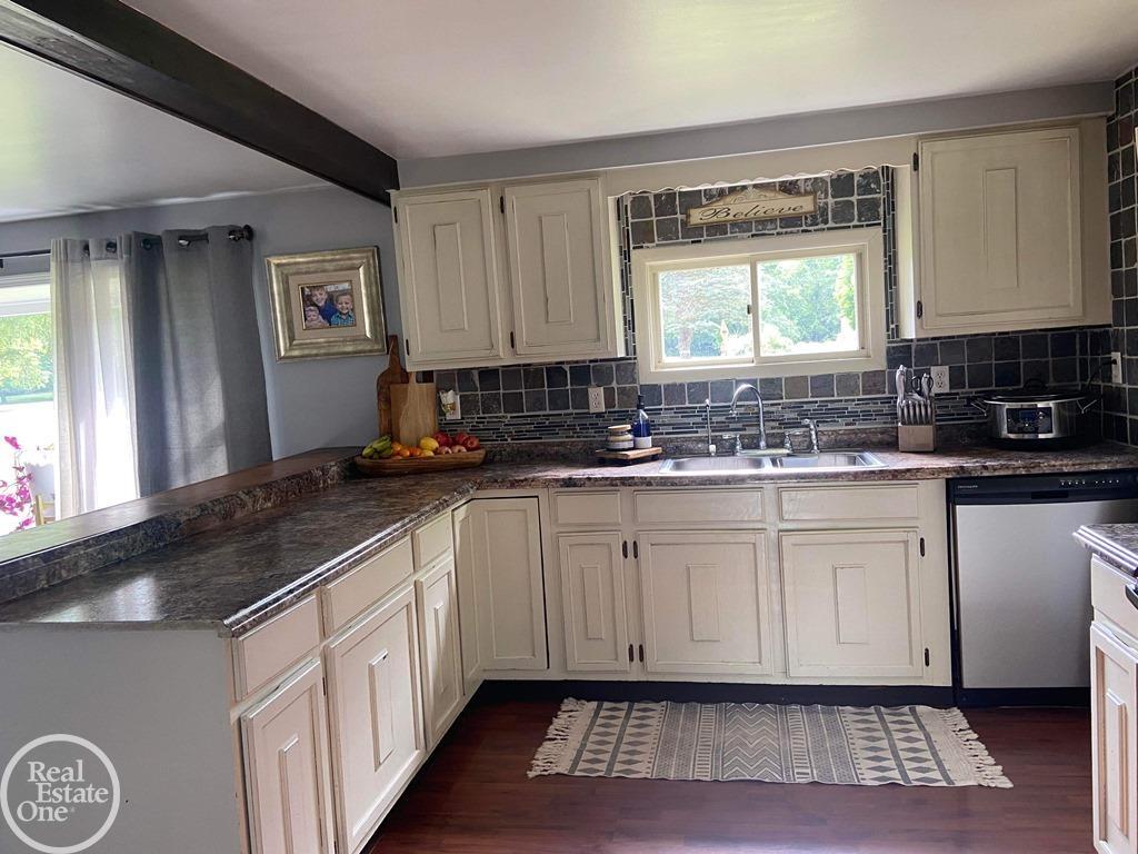 4491 Springbrook Road Jackson, MI 49201 - Photo 15 of 35 50112102-14.JPG