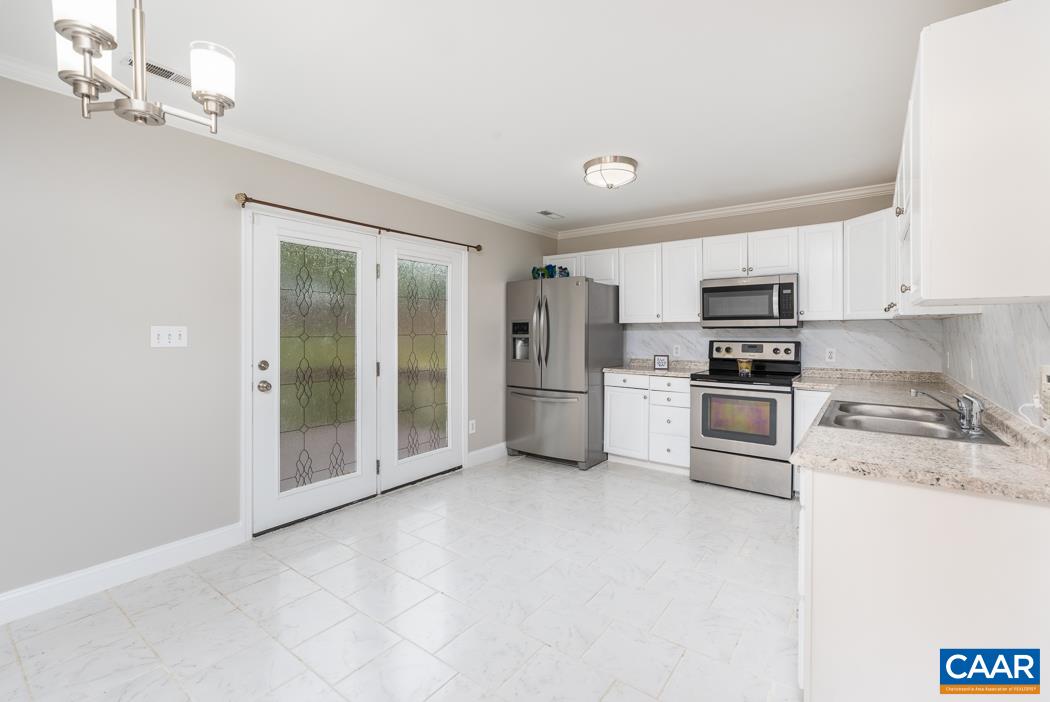 239 Long Meadow Road Fishersville, VA 22939 - Photo 15 of 43 Gallery Image 15