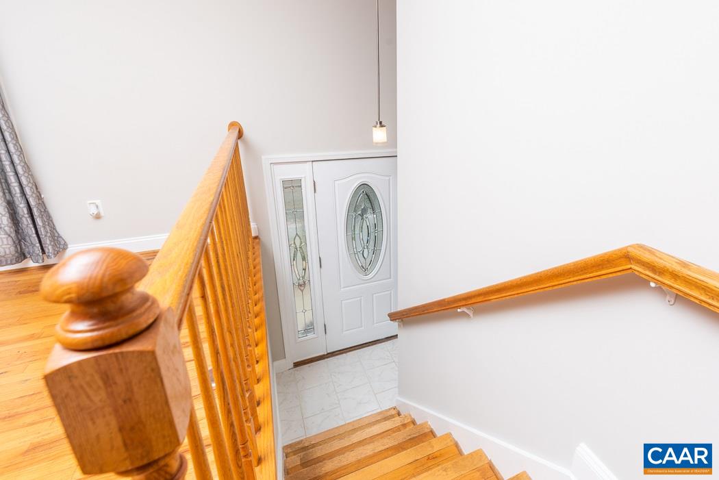 239 Long Meadow Road Fishersville, VA 22939 - Photo 8 of 43 Gallery Image 8