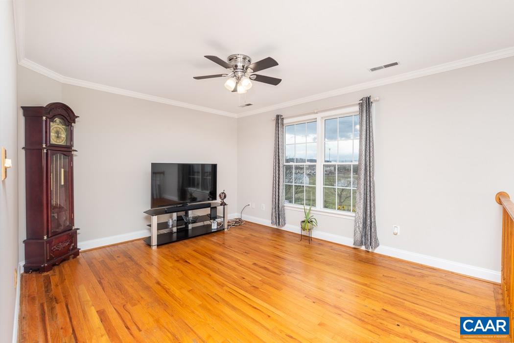 239 Long Meadow Road Fishersville, VA 22939 - Photo 10 of 43 Gallery Image 10