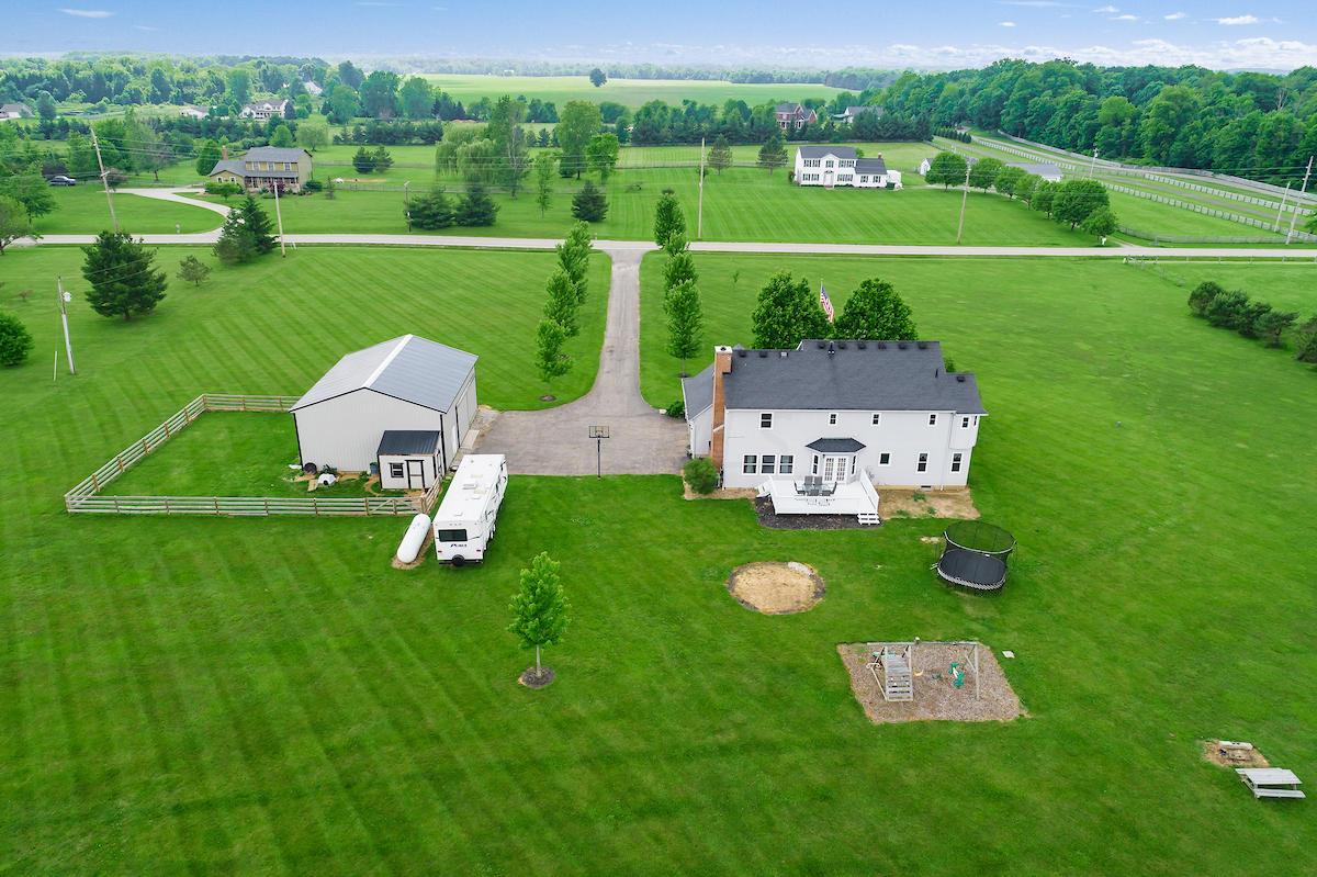 6878 Condit Road Centerburg, OH 43011 - Photo 4 of 45 Gallery Image 4
