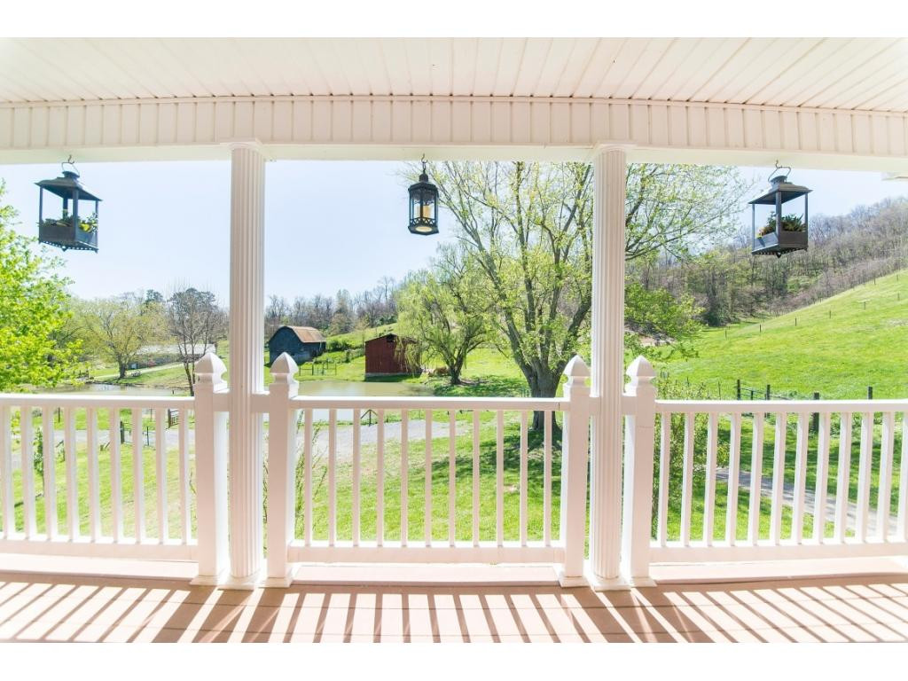 240 N Road Johnson City, TN 37601 - Photo 4 of 17 Photo 4