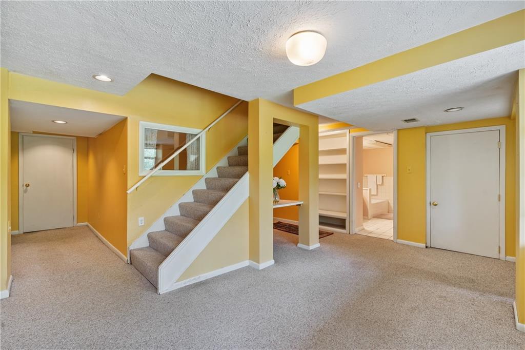 715 Old Mill Road Pittsburgh, PA 15238 - Photo 32 of 46 Gallery Image 32