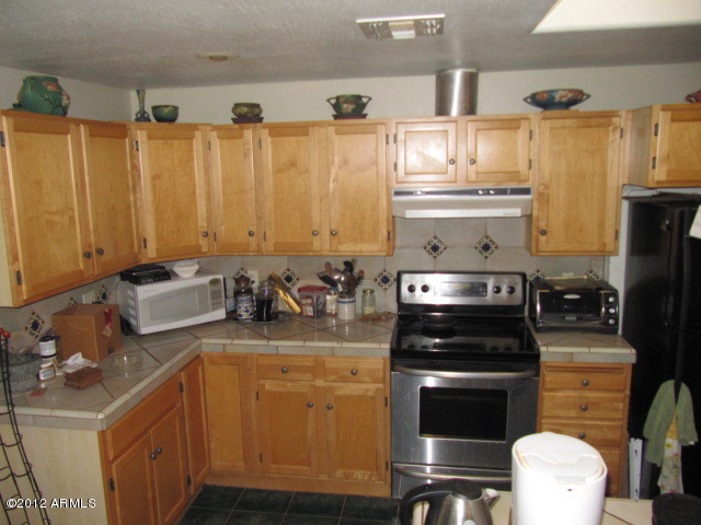 1111 West Joy Ranch Road Phoenix, AZ 85086 - Photo 3 of 13 Kitchen