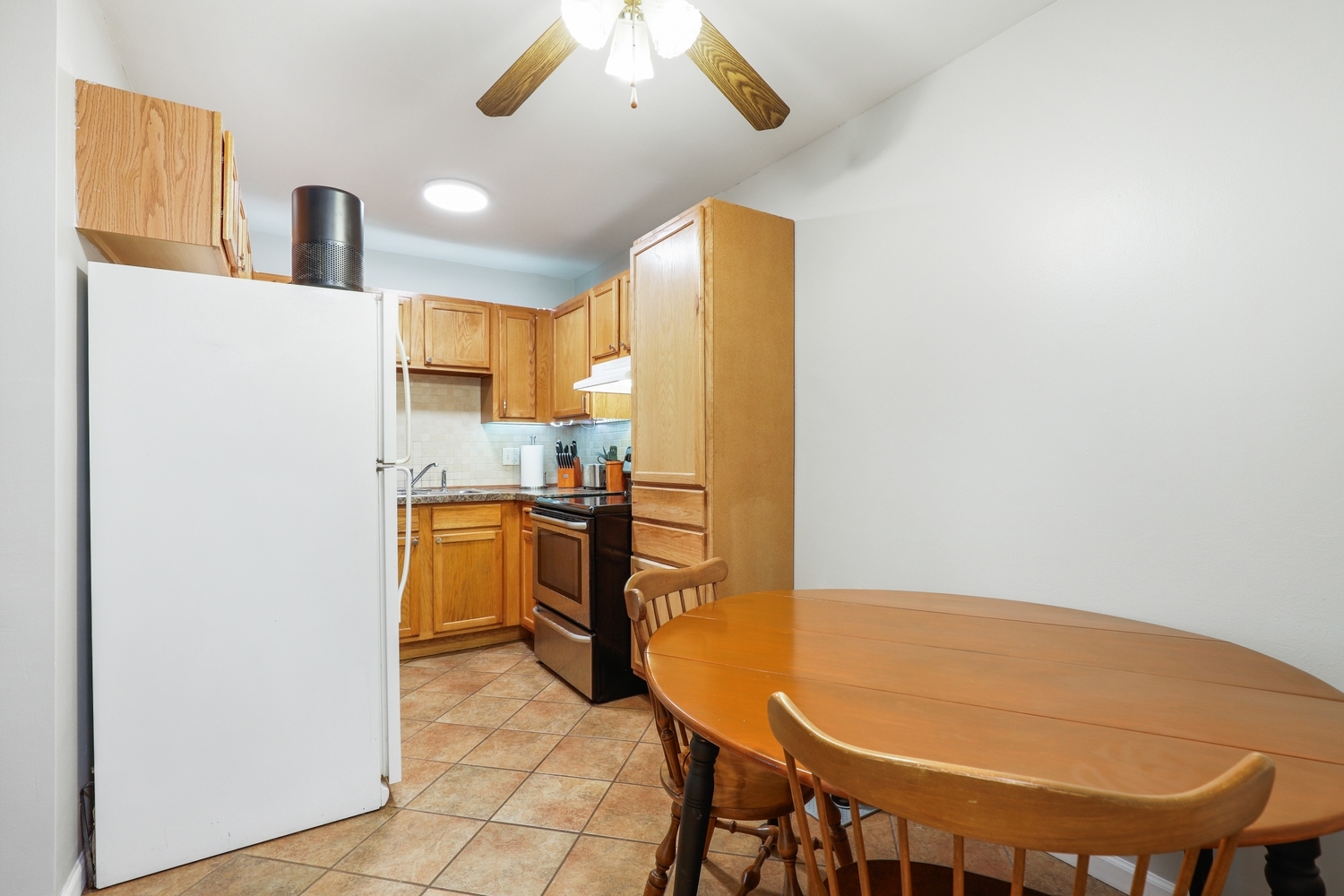 1900 Light Road, Unit 202 Oswego, IL 60543 - Photo 4 of 15