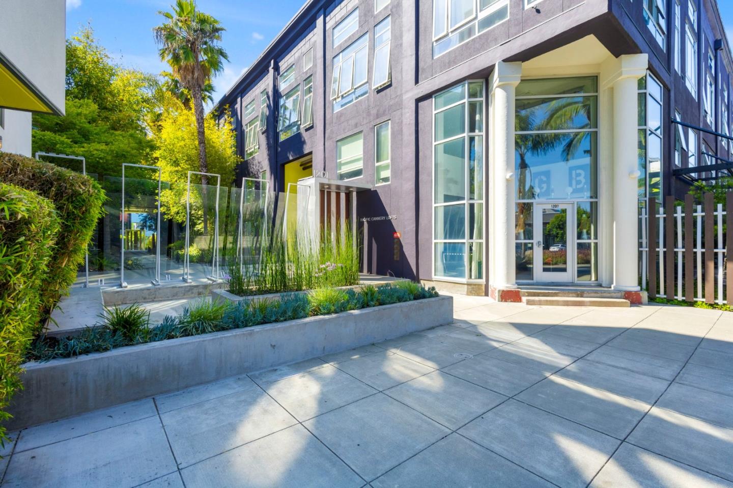 1201 Pine Street, Unit 139 Oakland, CA 94607 - Photo 2 of 39