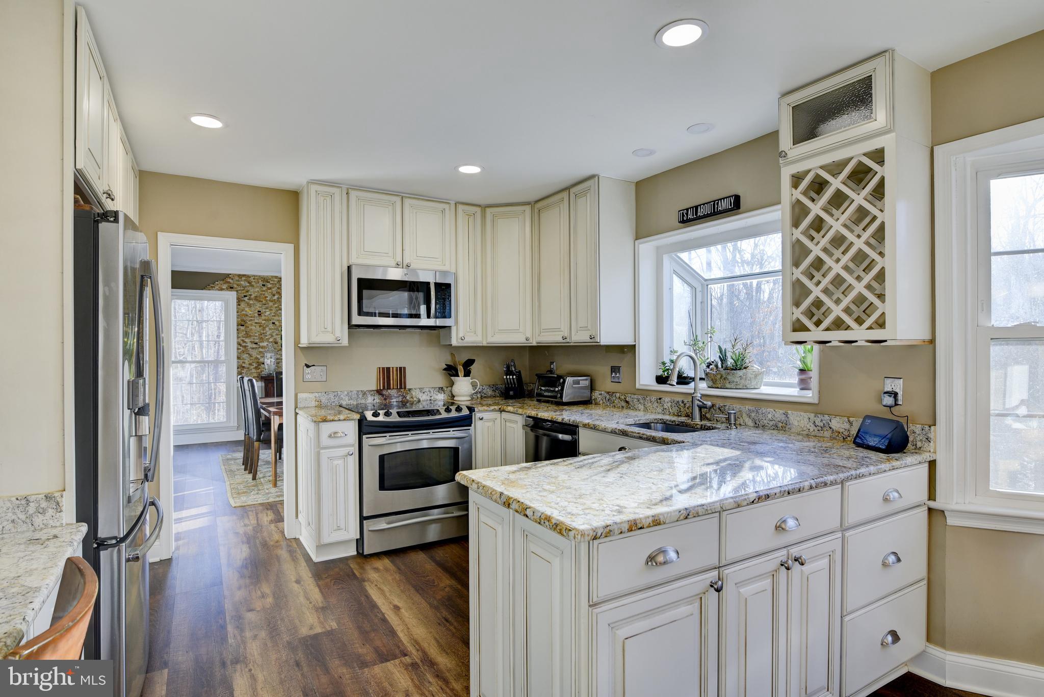 1911 Wintergreen Court Reston, VA 20191 - Photo 6 of 56 Gallery Image 6