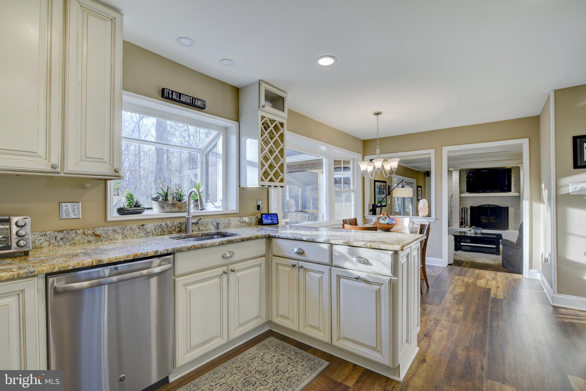 1911 Wintergreen Court Reston, VA 20191 - Photo 8 of 56 Gallery Image 8