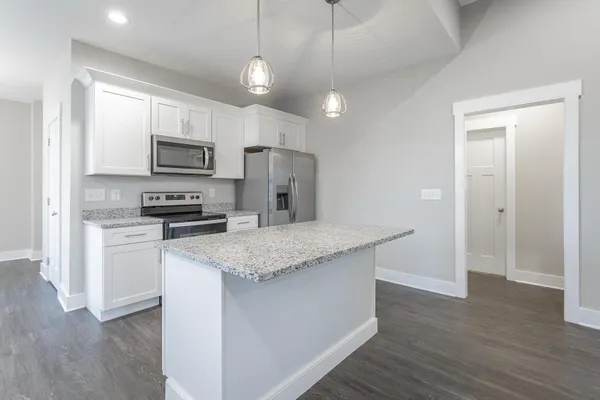 $2,700 | 8185 Double Eagle Court, Ooltewah, TN 37363