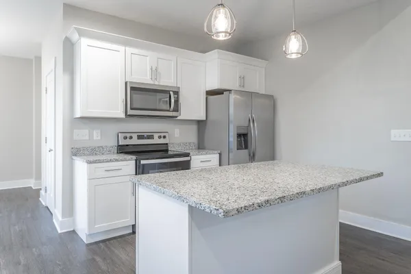 $2,700 | 8185 Double Eagle Court, Ooltewah, TN 37363