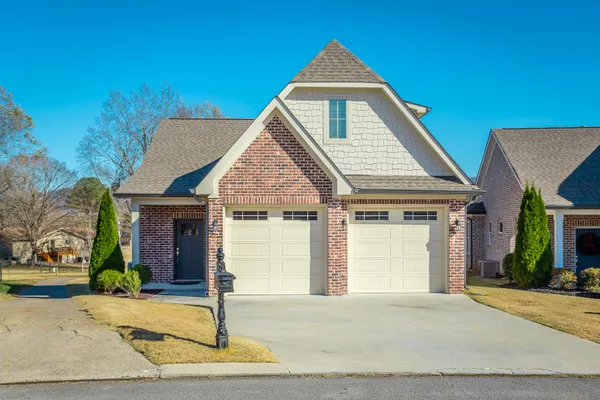 $2,700 | 8185 Double Eagle Court, Ooltewah, TN 37363