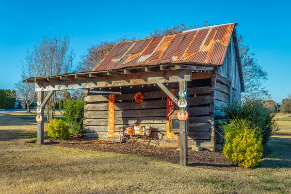 $2,700 | 8185 Double Eagle Court, Ooltewah, TN 37363