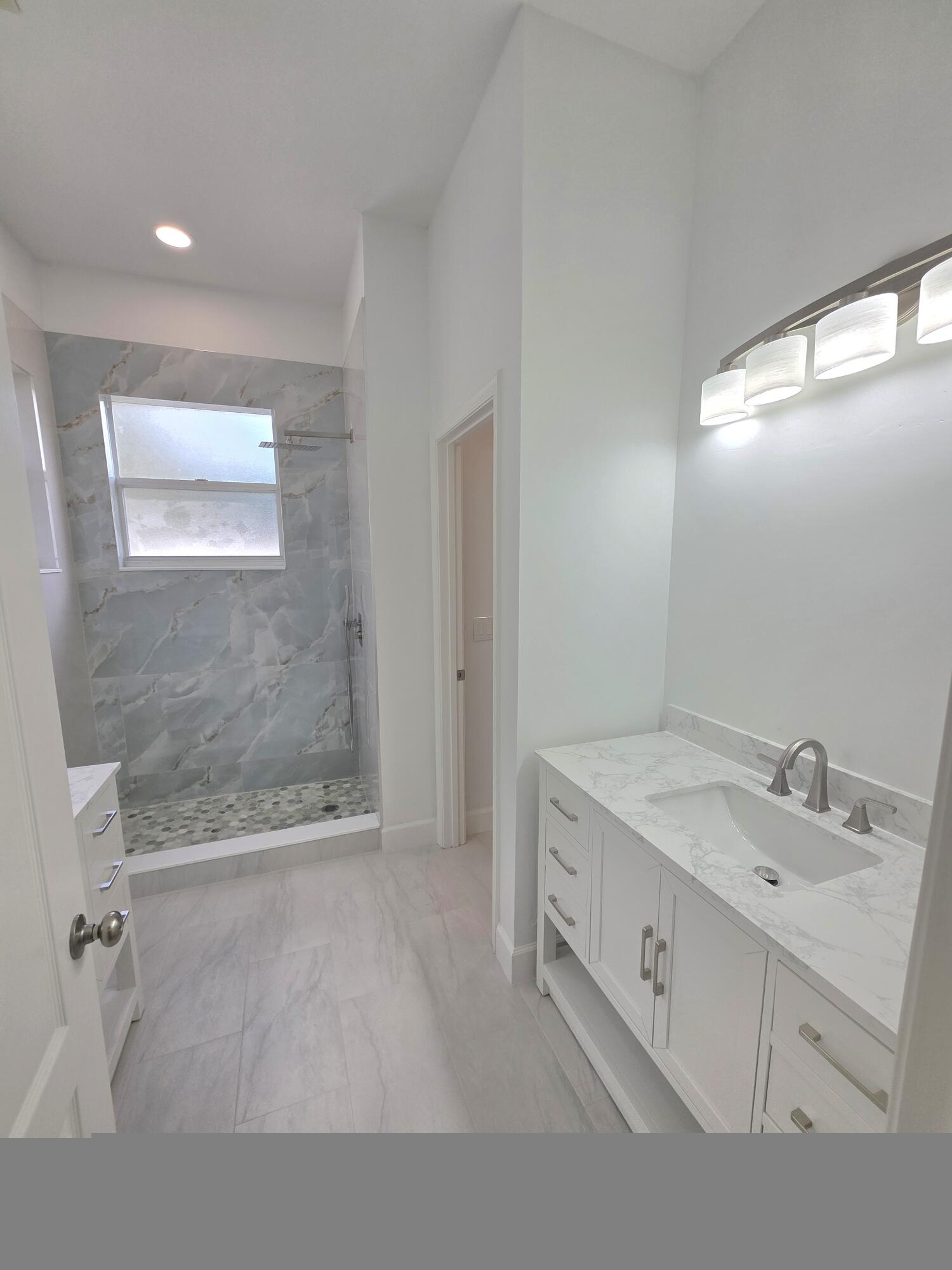 6204 Spring Lake Terrace Fort Pierce, FL 34951 - Photo 16 of 28 33677