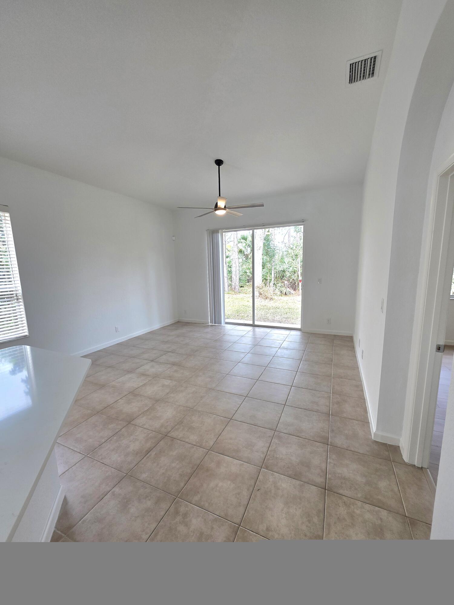 6204 Spring Lake Terrace Fort Pierce, FL 34951 - Photo 7 of 28 33695