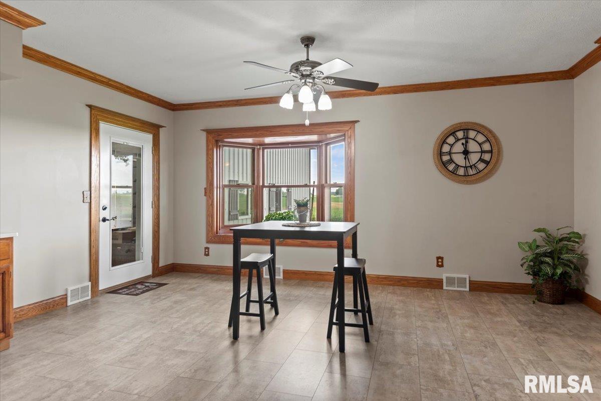 7250 Telstar Road Riverton, IL 62561 - Photo 13 of 78 Gallery Image 13