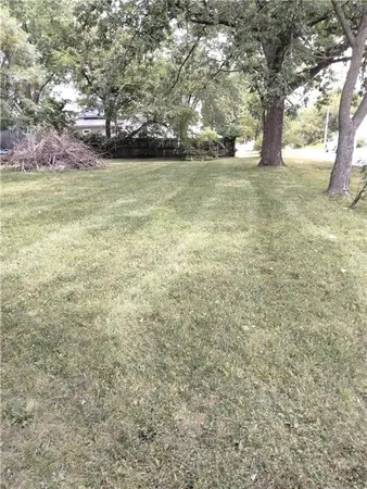 $17,000 | 201 East School Street, Hamilton, MO 64644