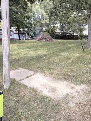 $17,000 | 201 East School Street, Hamilton, MO 64644