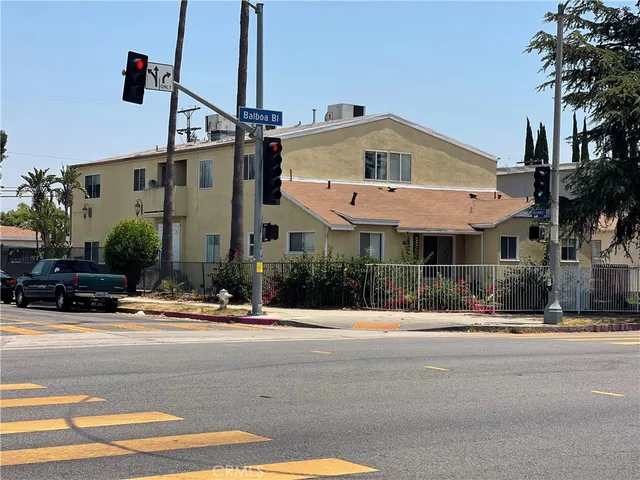$2,100,000 | 6512 Balboa Boulevard, Van Nuys, CA 91406