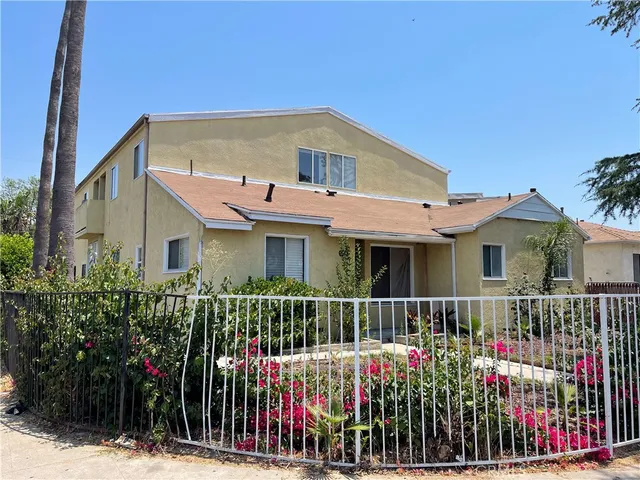 $2,100,000 | 6512 Balboa Boulevard, Van Nuys, CA 91406