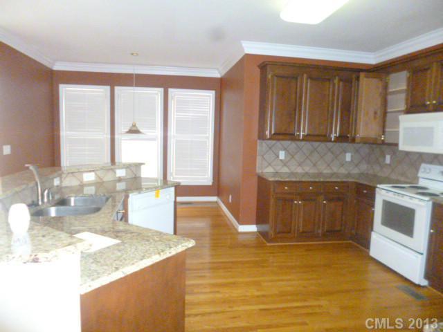 2147 Copperplate Road Charlotte, NC 28262 - Photo 5 of 16 Gallery Image 5