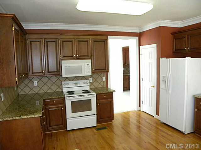 2147 Copperplate Road Charlotte, NC 28262 - Photo 6 of 16 Gallery Image 6