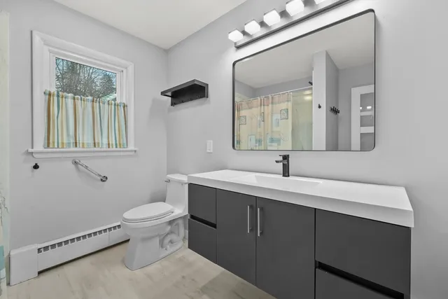 $349,900 | 616 Lake Shore Drive, Cadillac, MI 49601