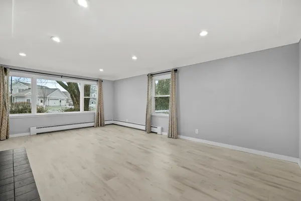 $349,900 | 616 Lake Shore Drive, Cadillac, MI 49601