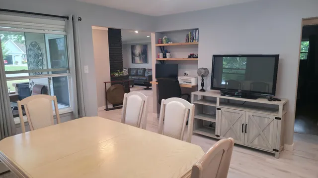 $356,900 | 616 Lake Shore Drive, Cadillac, MI 49601