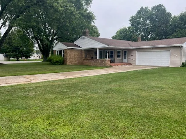 $356,900 | 616 Lake Shore Drive, Cadillac, MI 49601