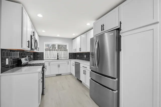 $349,900 | 616 Lake Shore Drive, Cadillac, MI 49601