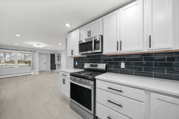 $349,900 | 616 Lake Shore Drive, Cadillac, MI 49601