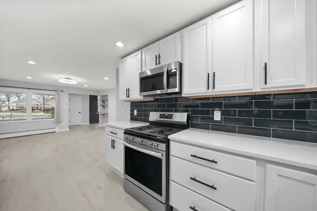 $349,900 | 616 Lake Shore Drive, Cadillac, MI 49601