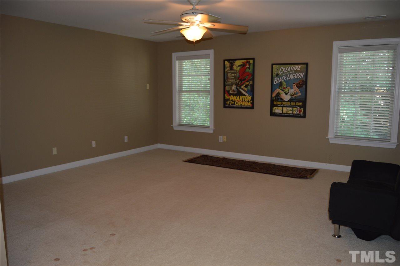 12442 Pawleys Mill Circle Raleigh, NC 27614 - Photo 11 of 18
