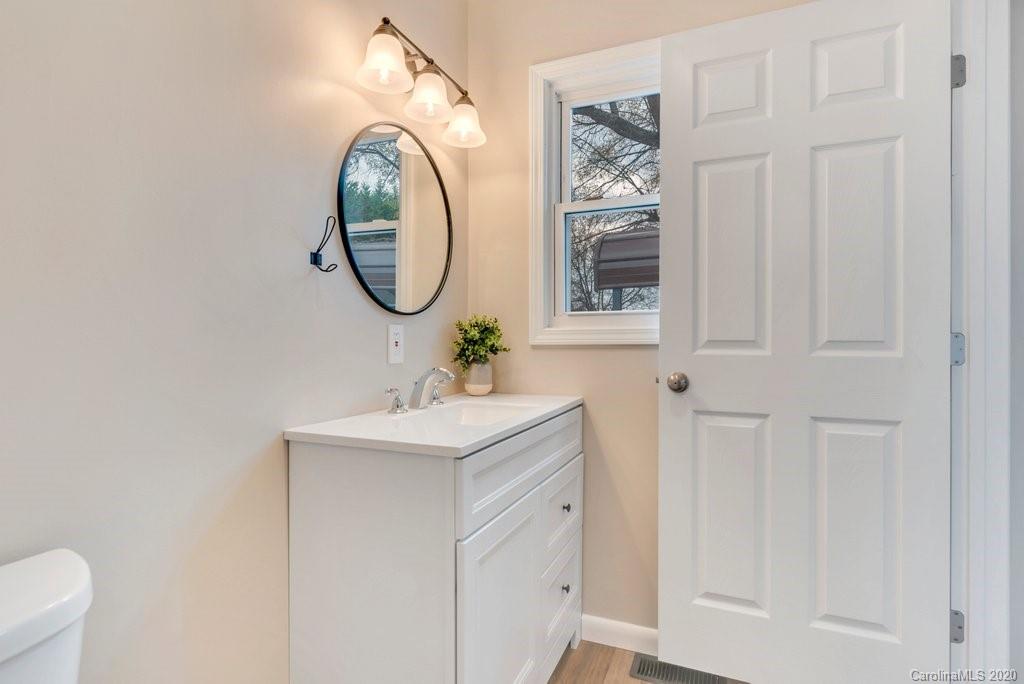 2032 Keisler Road Conover, NC 28613 - Photo 10 of 26 Gallery Image 10