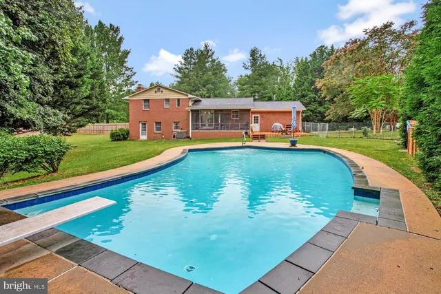 $550,000 | 1110 Cox Road, Huntingtown, MD 20639