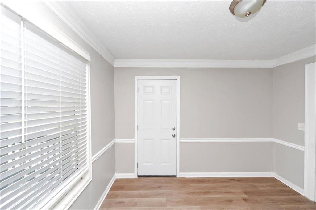 710 Country Manor Way Alpharetta, GA 30022 - Photo 11 of 33 a view of an empty room